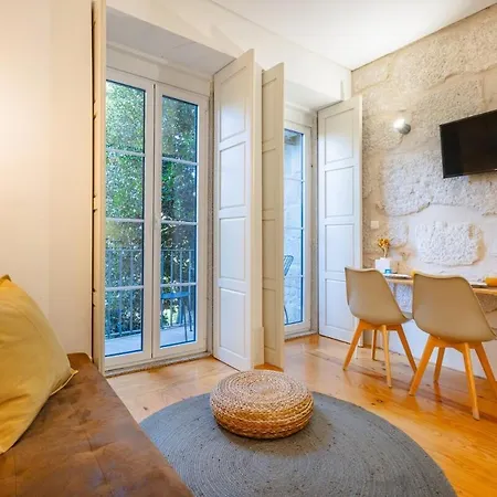 Cozy Living Apartment